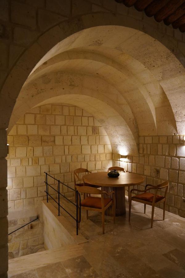 Evanthia Cave Suites Ургуп Экстерьер фото