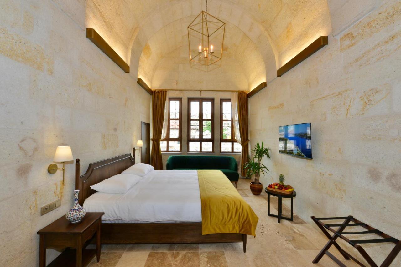 Evanthia Cave Suites Ургуп Экстерьер фото